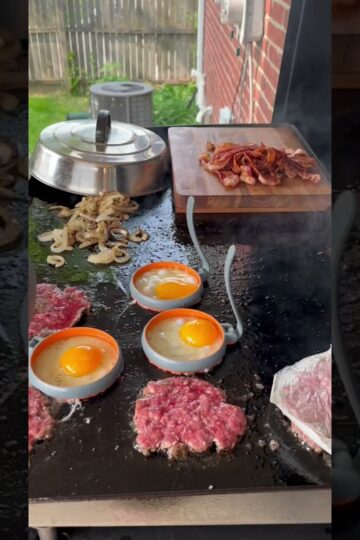 Keto Dinner On The Blackstone #griddle #griddlerecipes #keto #food #lowcarb #foodie #meat