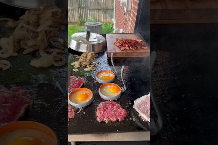 Keto Dinner On The Blackstone #griddle #griddlerecipes #keto #food #lowcarb #foodie #meat