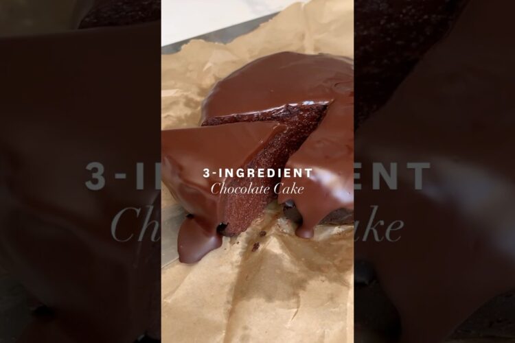 3 Ingredient Applesauce Cake! (vegan & paleo)