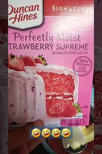 Duncan Hines Strawberry Cake Alisha's Way | She Don't Follow Instructions