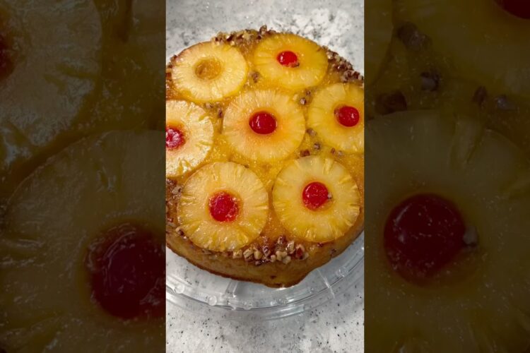 How to bake pineapple upside down cake! #boxcakehack #pineappleupsidedowncake #easyrecipe