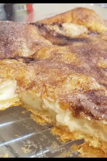 Sopapilla Cheesecake Bars | Tasty Tuesday