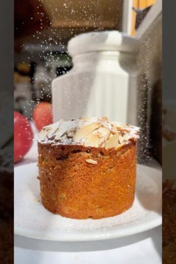 The BEST Apple Cinnamon Cake Recipe | Easy One-Bowl Fall Dessert 🤤... #thebakefeed  #bakingrecipes