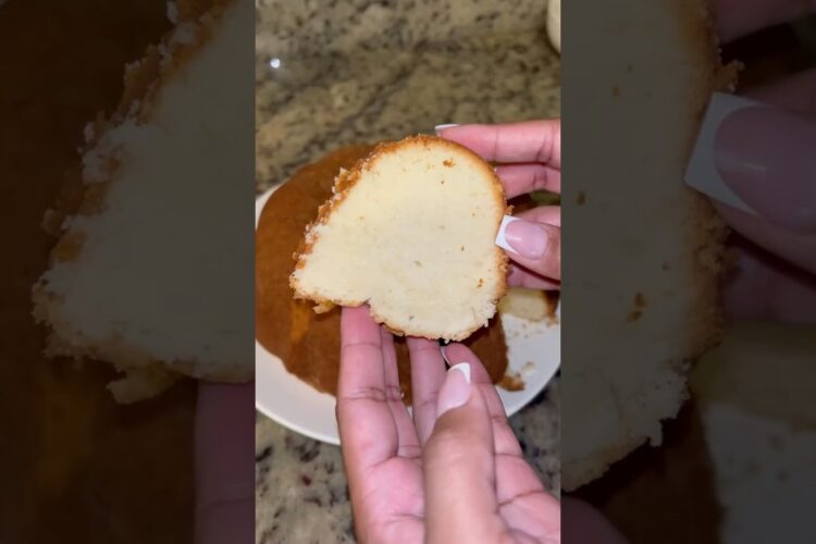 This is my fav Bundt Cake recipe 😊 #bundtcake #baking #cake #yummy #cookingshorts