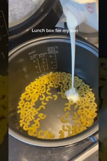 Lunch box for my son#homechef #momchef #onepotpasta #lazydinner #kidmeal #familydinner #omielife