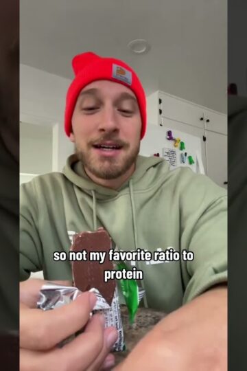 Reviewing Barebell’s Plant Based Protein Bar - Hazlenut & Nougat #barebellproteinbar #proteinbarrevi