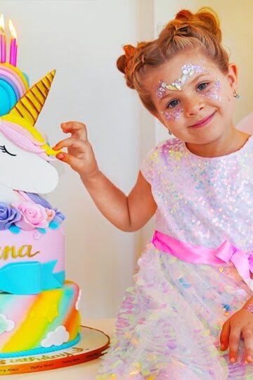 Diana & her 6th Birthday - surprises and sweets