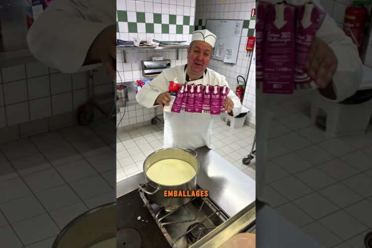 La Panna Cotta de la Cantine #food #bonnecuisine #shortvideo #cuisine