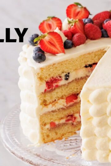 Amazing Berry Chantilly Cake Recipe