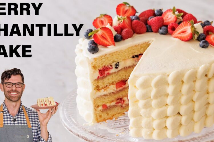Amazing Berry Chantilly Cake Recipe