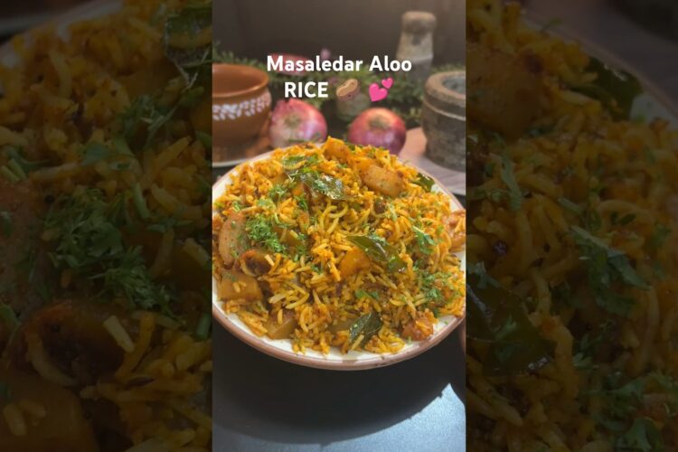 Masaledar Aloo Rice 💕🥔😋 #masalaricerecipe #masalabhat #ricerecipe #dinnerideas #dinnerrecipe #lunch