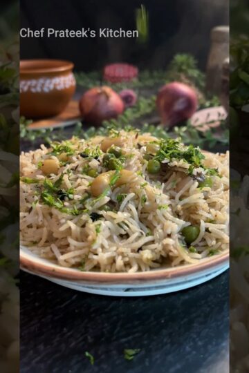 Matar Pulao 🫛 🍚🫛 #pulao #pulaorecipe #pulaoincooker #dinner #dinnerrecipe #lunchrecipe #ricerecipes