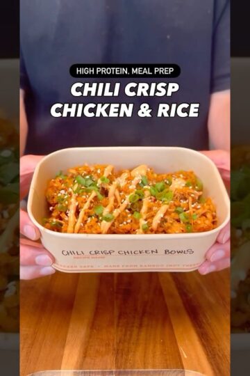 Macro-Friendly, High Protein Chili Crisp Chicken & Rice #shorts