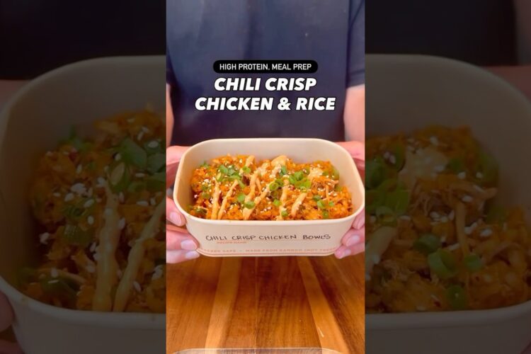 Macro-Friendly, High Protein Chili Crisp Chicken & Rice #shorts