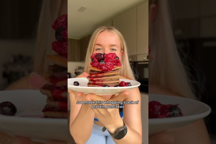 The only protein pancake recipe you need 🙋🏼‍♀️