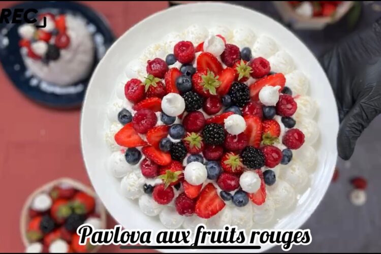 Pavlova aux fruits rouges de Cyril Lignac (Infiniment bonne!!!)