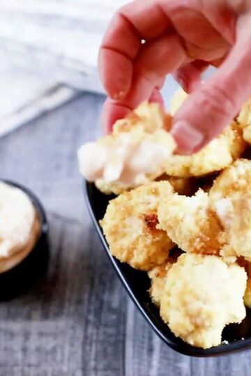 Easy "Cheesy" Cauliflower Popcorn - keto, vegan, low-carb, gluten-free, grain-free, starch-free