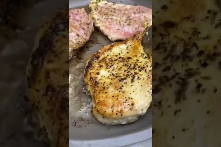 How to make the juiciest lemon pepper chicken breast