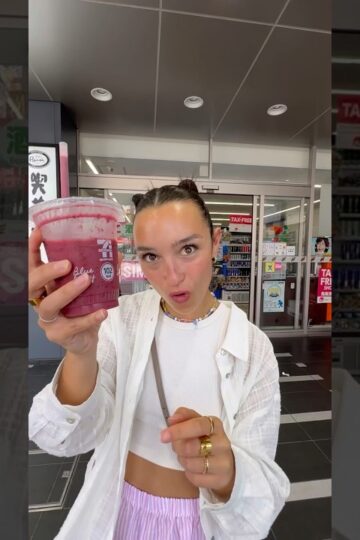On fait notre smoothie au Japon🍓🍌🫐#japon #smoothie