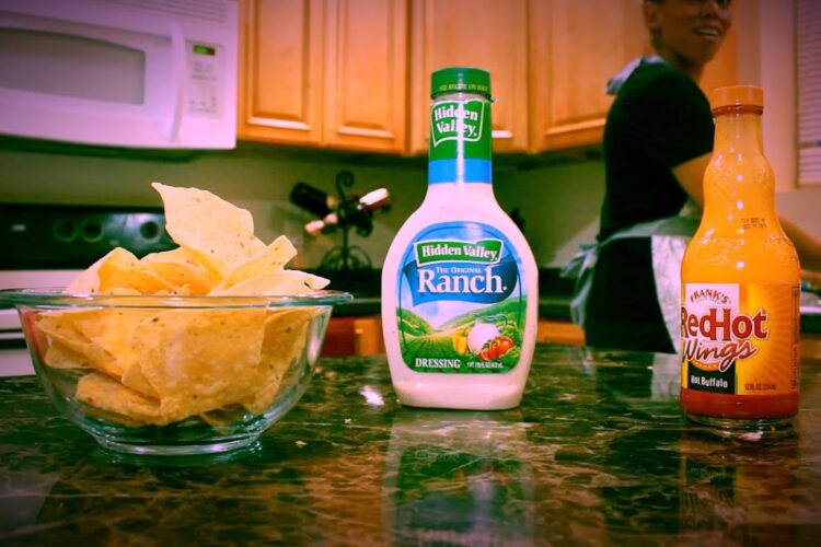 Buffalo Chicken Dip Recipe!! Hot Kaitlyn's Kitchen : Ep  2