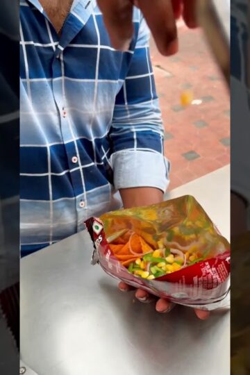 Viral Nachos chaat at Rs 99 | Create your own packet #food #nachos #ytshorts #youtubeshorts
