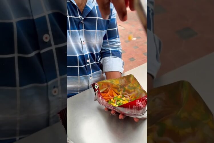 Viral Nachos chaat at Rs 99 | Create your own packet #food #nachos #ytshorts #youtubeshorts