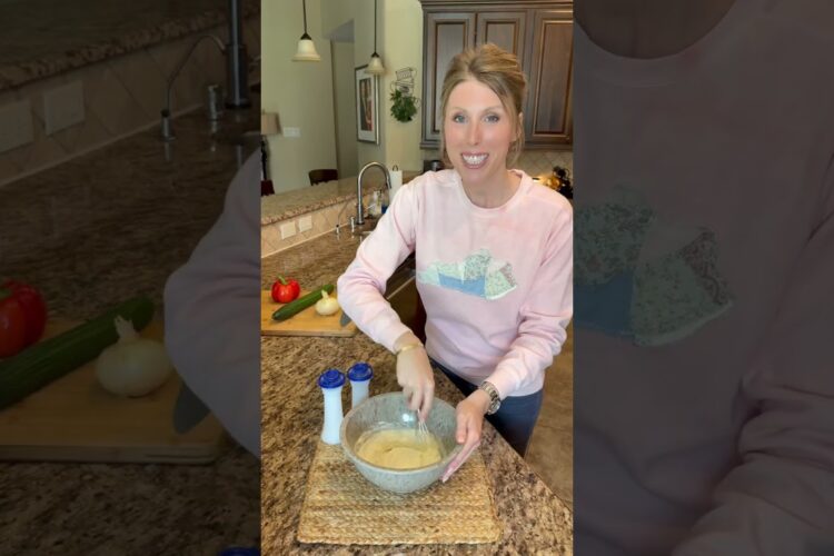 Southern Macaroni Salad RECIPE on dinnerin321.com #pasta #macaroni #easyrecipe #easyrecipe #yummy
