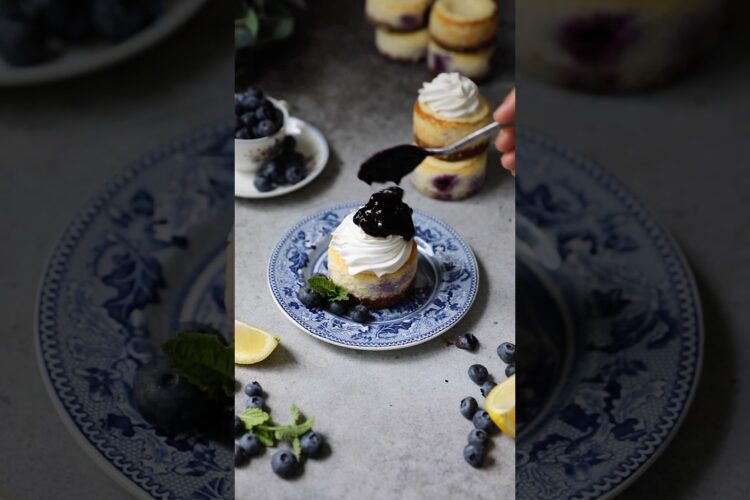 Mini Blueberry Cheesecakes❤️ #food