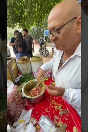 making world most expensive bhelpuri 😂 #trend #viral #shorts #trending #bhelpuristreetfood