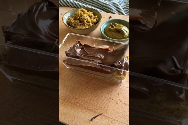 PISTACHIO KUNAFA CHOCOLATE | viral Dubai chocolate | recreated in 15 minutes