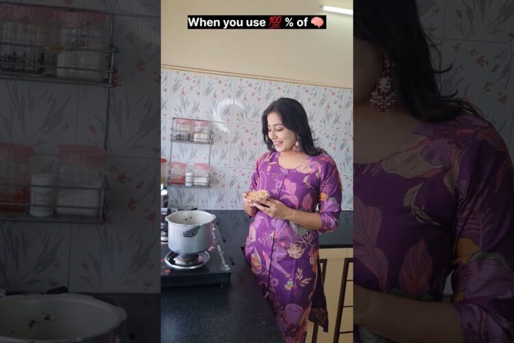 "Zero popcorn kernels waste with this trick." 😉🤣🤪 #funny #comedy #relatable #shorts