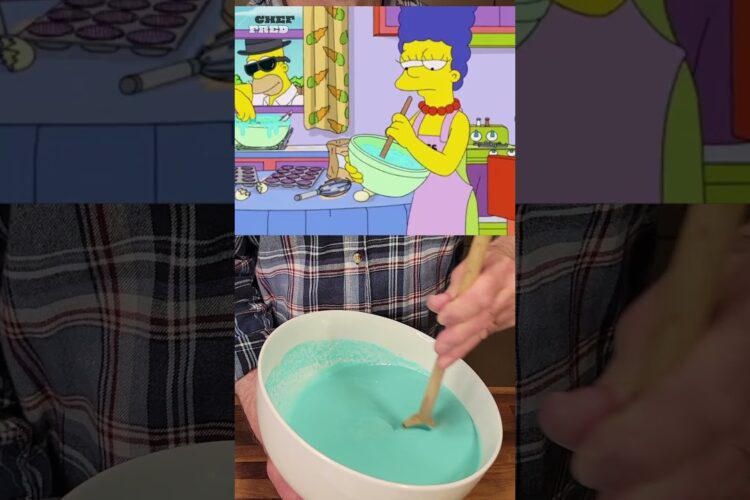 Marge's Addictive Blue Breaking Bad Inspired Creations! 🤤 #shorts #margesimpson #breakingbad #baker