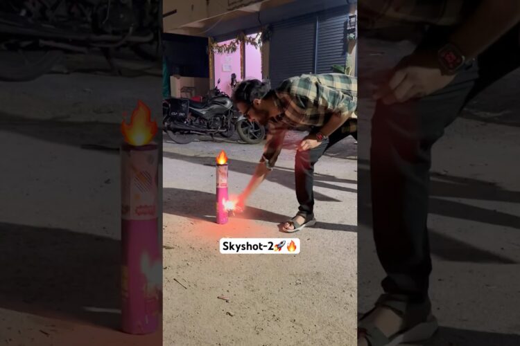 Rs 750/- Skyshot 🚀🔥 #skyshot #diwali #fireworks #crackers #travel #shorts #viralvideo #trending