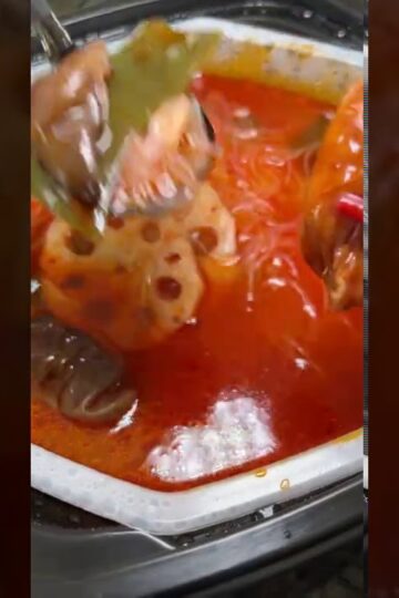 I tried a self-heating hotpot for the first time