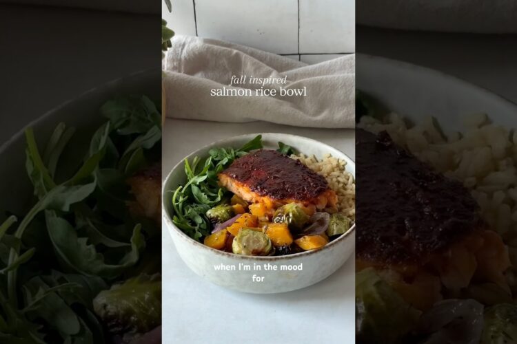 Fall inspired salmon rice bowls with roasted veggies 👌🏻 easy healthy dinner idea! Recipe below ⬇️