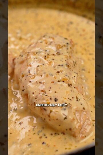 Creamy Garlic Chicken! #garlicsauce #easyrecipe #cooking