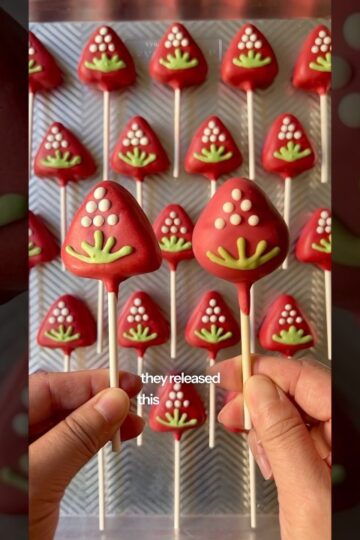 Make Starbucks Summer Exclusive Strawberry & Cream Cake Pops At Home 🍓