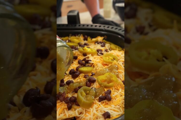 6-Minute Cheesy Nachos That WOW! 🌶️🧀