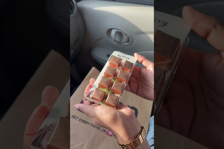 Galaxy New Pistachio Kunafa Dark Chocolate #foodie #chocolate #dubaicuisine #dubaifood