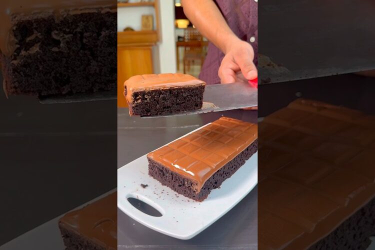 The Ultimate Chocolate Cake!! 😍