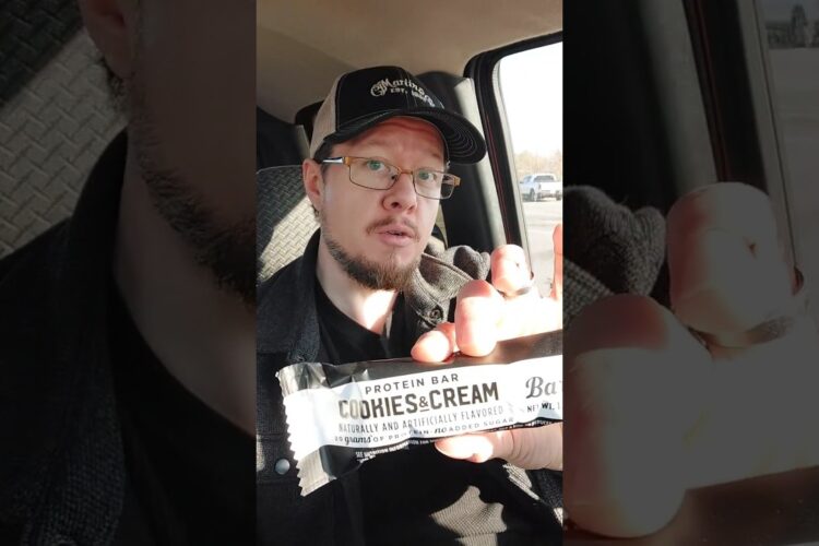 Barebells Cookies & Cream Protein Bar - Quick Honest Food Review