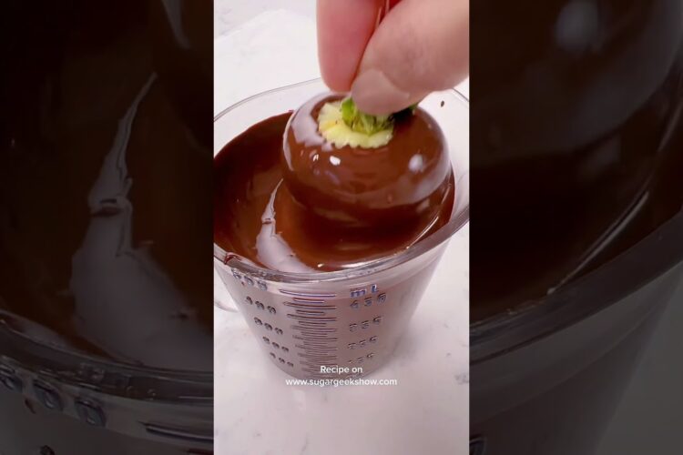 Easy foolproof chocolate covered strawberries using REAL tempered chocolate (yum)