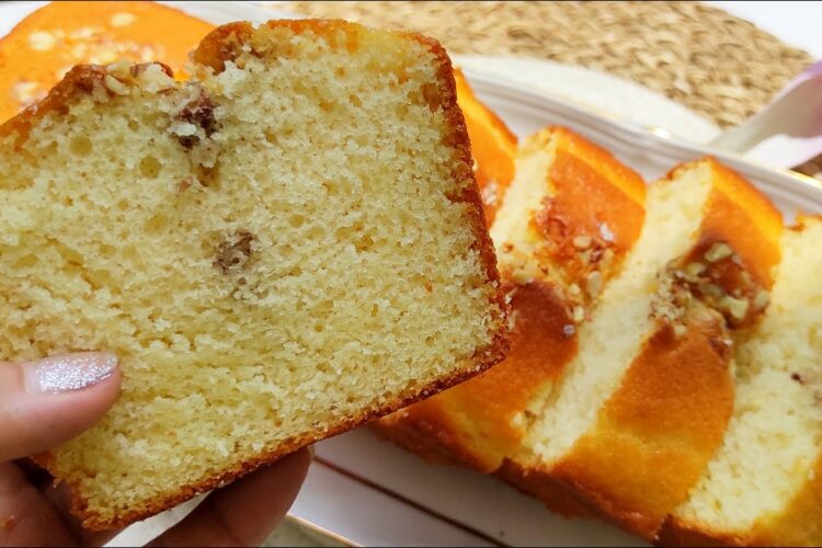 Easy & Fluffy Vanilla Cake Recipe | Delicious Moist & Quick to Make! 🍰✨