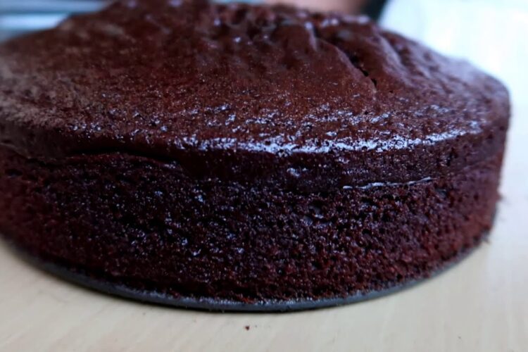 Simple Moist Chocolate Cake Recipe | Basic recipe for beginners