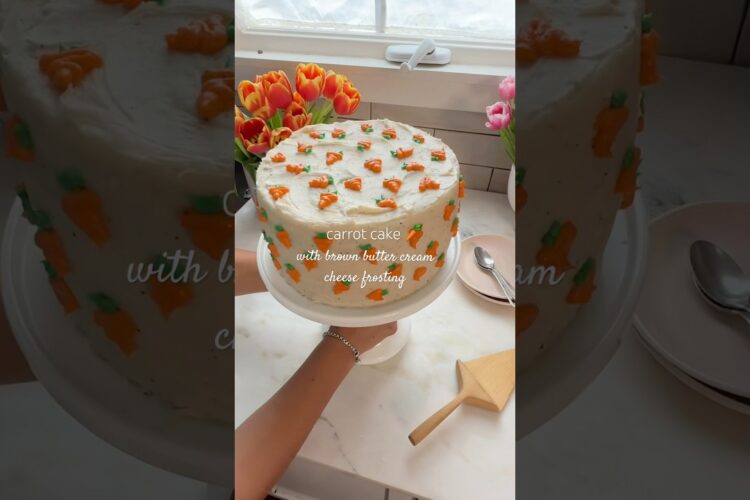 carrot cake for your Easter celebration 🐣 #baking #easyrecipe #dessert