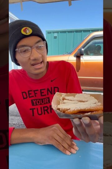 Funnel Cake Fries Review #foodie #foddielover #foodblogger #explore #viral