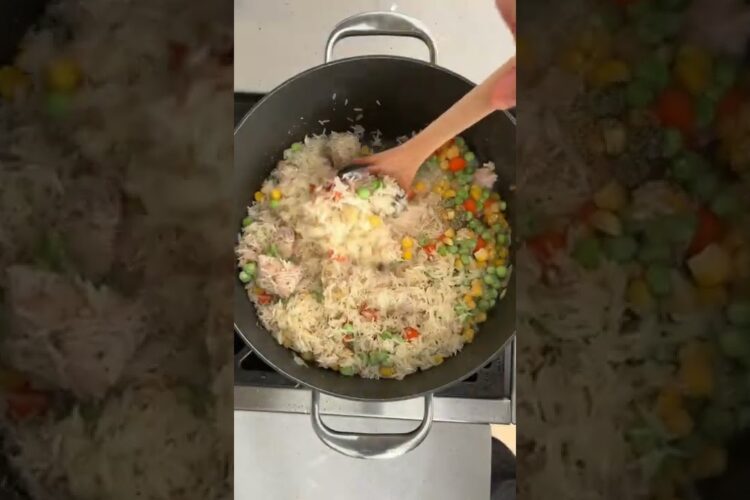 This one pot chicken and rice is an easy meal prep idea | FeelGoodFoodie