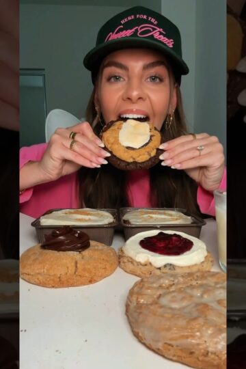 CRUMBL REVIEW 💝 (full vid posted to my channel) #crumblreview #cookiesandmilk #crunchymukbang