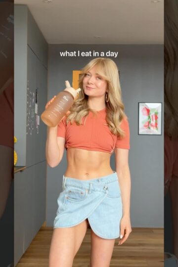 a full day of meals to feel good and have energy - no restrictions but balance