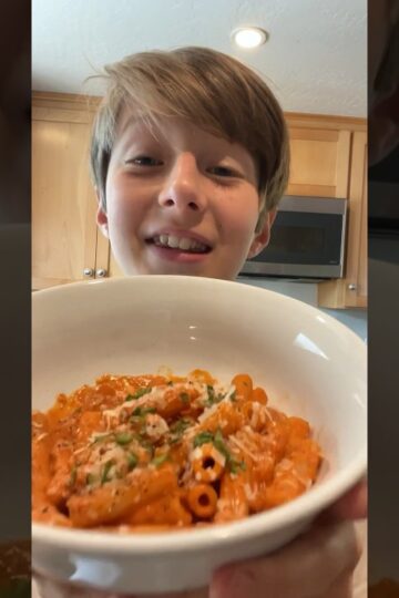 Creamy Tomato Pasta! #shorts #fyp #viral #cooking #food #recipe #chef #trending #pasta